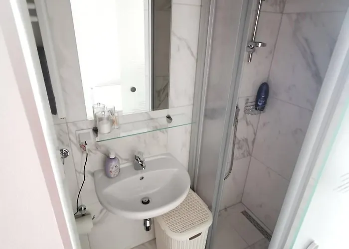 Modern, Naehe Westbahnhof, Self Check In Apartment Vienna